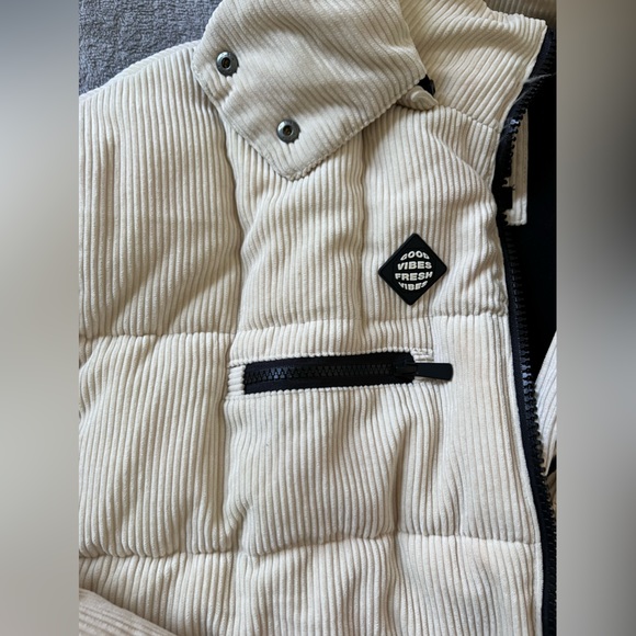 Cream Puffer - Picture 3 of 3